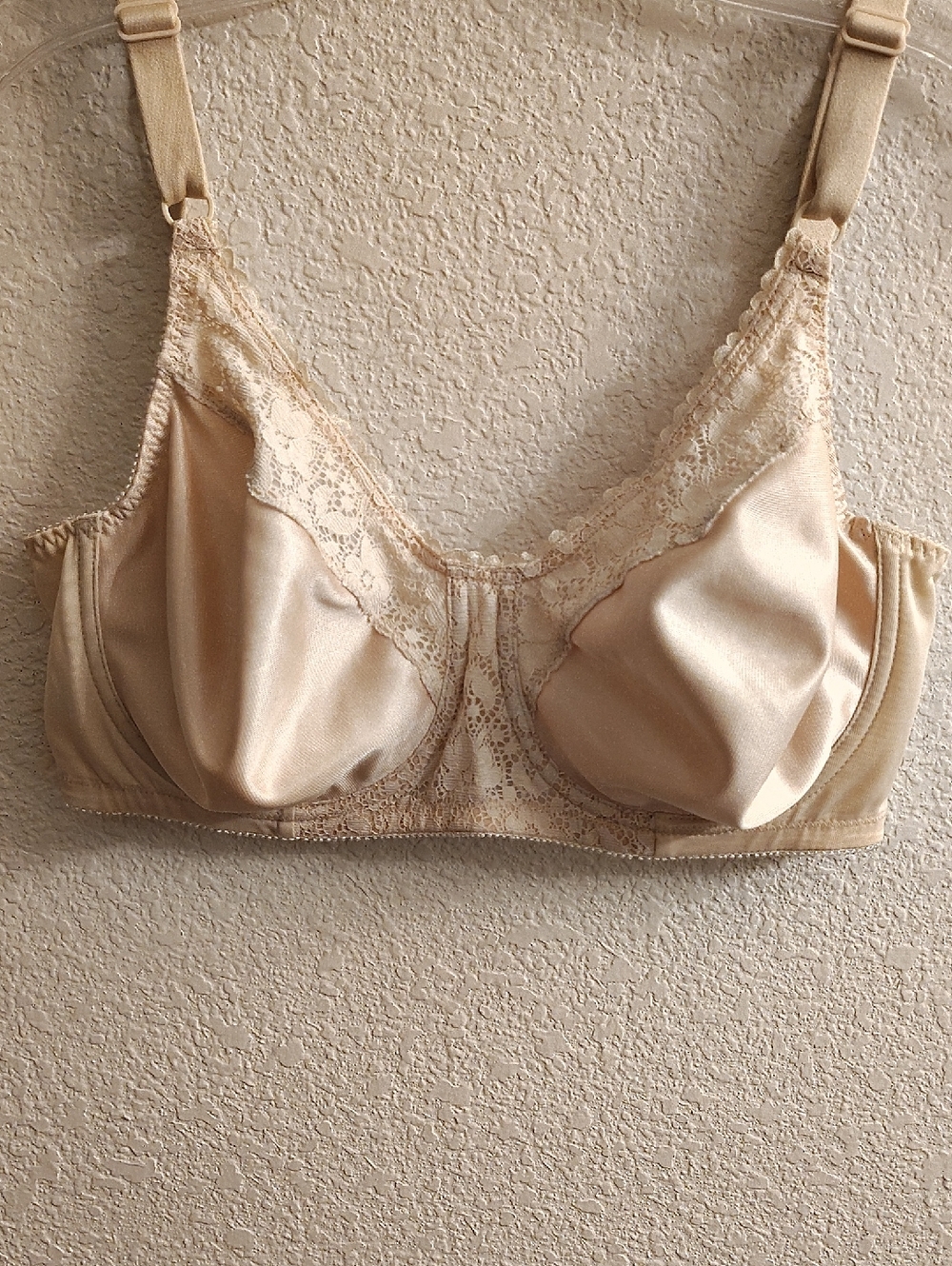 Underscore Size 36D Floral Lace-Trim Soft Satin Underwire Bra in Beige B19 X
